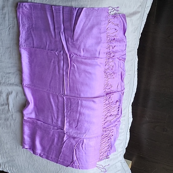 NWOT Pashmina type scarves (set of 2) teal and purple - Picture 5 of 6